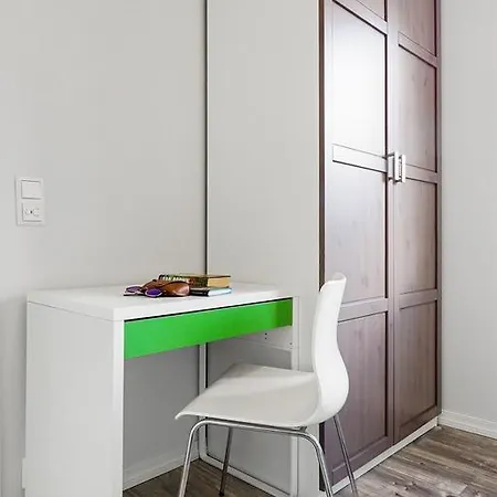 아파트 Rogagaten 15